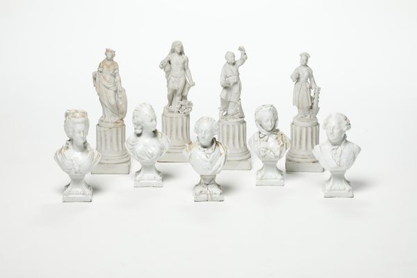 Diverse figurine e un orologio, XX secolo.  - Asta Maioliche, Porcellane e Vetri - Associazione Nazionale - Case d'Asta italiane