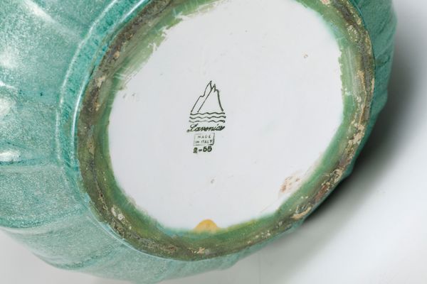 Cachepot.<BR>Laveno, Societ Ceramica Italiana, anni '50 del XX secolo.<BR>Probabile modello di Guido Andlovitz (1900-1971).  - Asta Maioliche, Porcellane e Vetri - Associazione Nazionale - Case d'Asta italiane