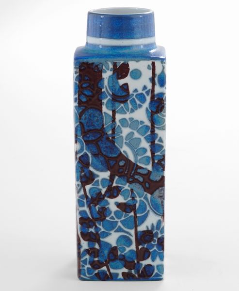 Vaso Baca. <BR>Danimarca, Manifattura Royal Copenhagen, 1980-1984.<BR>Modello di Johanne Gerber / Nils Thorsson.  - Asta Maioliche, Porcellane e Vetri - Associazione Nazionale - Case d'Asta italiane