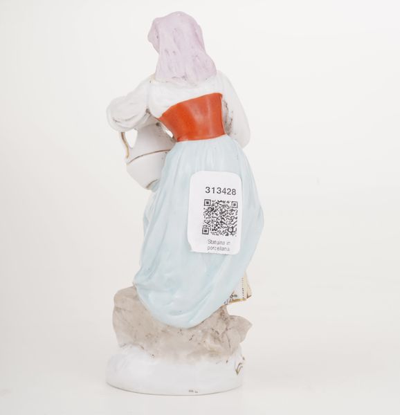 Figurina.<BR>Germania, Rudolstadt (Turingia), Manifattura Ernst Bohne S�hne, primo terzo del XX secolo.  - Asta Maioliche, Porcellane e Vetri - Associazione Nazionale - Case d'Asta italiane