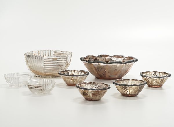 Parte di due servizi da macedonia, XX secolo.  - Asta Maioliche, Porcellane e Vetri - Associazione Nazionale - Case d'Asta italiane