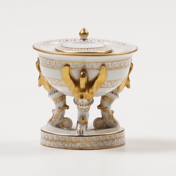 Calamaio.<BR>Francia, XX secolo.<BR>  - Asta Maioliche, Porcellane e Vetri - Associazione Nazionale - Case d'Asta italiane