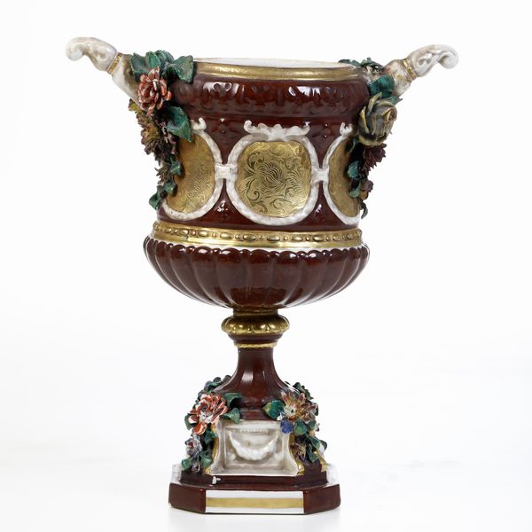 Vaso biansato.<BR>Germania, Manifattura della Turingia, XX secolo.  - Asta Maioliche, Porcellane e Vetri - Associazione Nazionale - Case d'Asta italiane