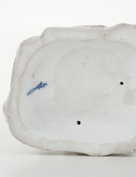 Gruppo con scena galante.<BR>Parigi, Manifattura di Marx Eugene Clauss, verso la fine del XIX secolo.  - Asta Maioliche, Porcellane e Vetri - Associazione Nazionale - Case d'Asta italiane