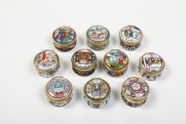 Lotto di 10 scatoline.<BR>Inghilterra, Halcyon Days Enamels, fine del XX secolo.  - Asta Maioliche, Porcellane e Vetri - Associazione Nazionale - Case d'Asta italiane