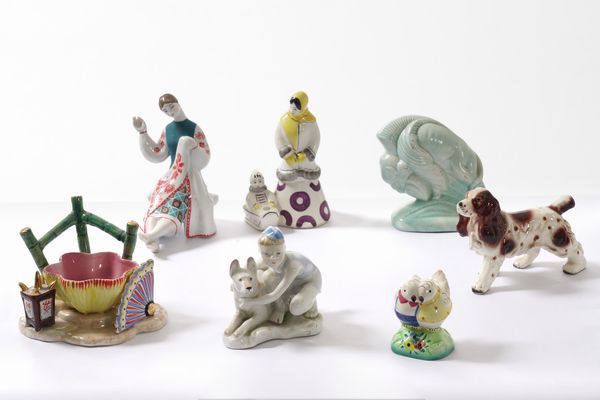 Lotto di statuine in ceramica, XX secolo.<BR>  - Asta Maioliche, Porcellane e Vetri - Associazione Nazionale - Case d'Asta italiane