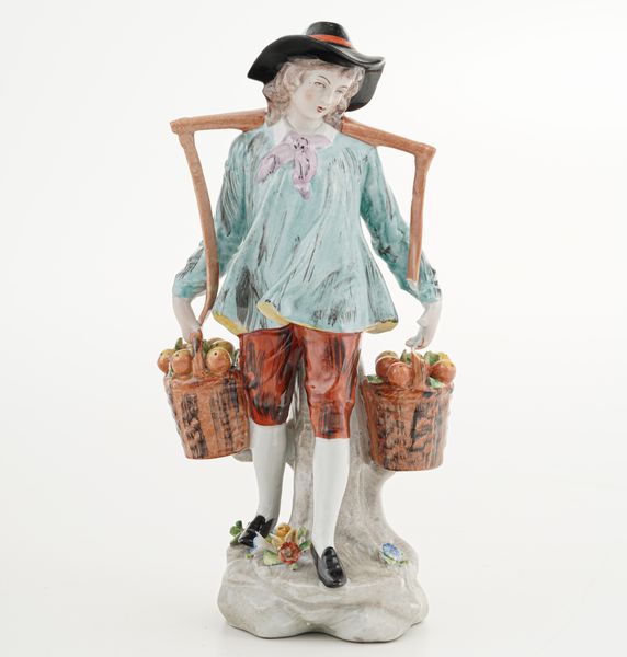 Figurina.<BR>Germania, Turingia, Manifattura di Sitzendorf, XX secolo.  - Asta Maioliche, Porcellane e Vetri - Associazione Nazionale - Case d'Asta italiane