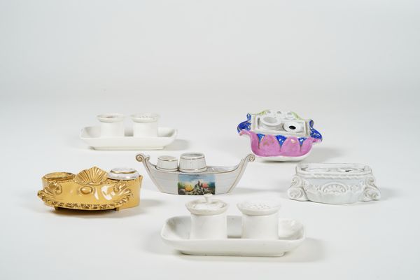 Sei servizi da scrittoio, XIX e XX secolo.  - Asta Maioliche, Porcellane e Vetri - Associazione Nazionale - Case d'Asta italiane