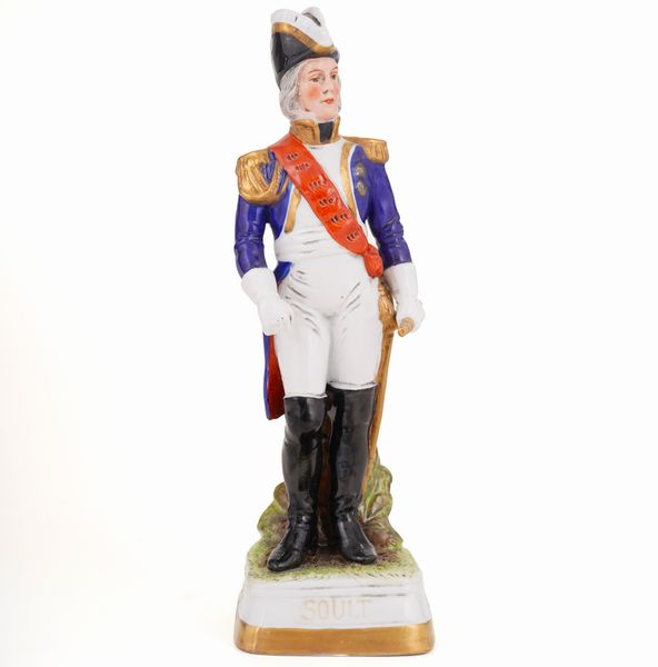Figurina del generale Nicolas Jean-de-Dieu Soult.<BR>Germania, Manifattura di Scheibe-Alsbach (Turingia), XX secolo.  - Asta Maioliche, Porcellane e Vetri - Associazione Nazionale - Case d'Asta italiane