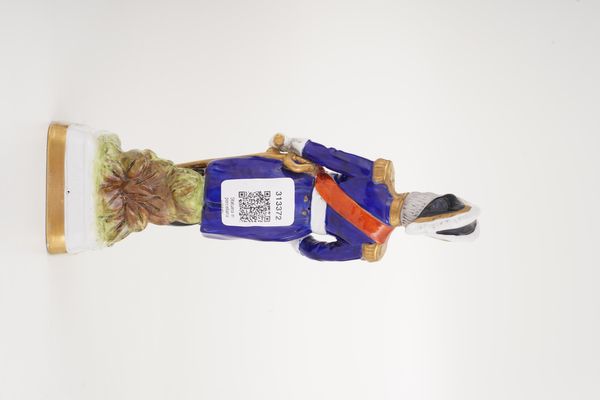 Figurina del generale Nicolas Jean-de-Dieu Soult.<BR>Germania, Manifattura di Scheibe-Alsbach (Turingia), XX secolo.  - Asta Maioliche, Porcellane e Vetri - Associazione Nazionale - Case d'Asta italiane