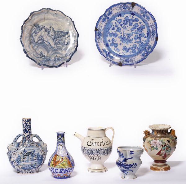 Lotto di diverse ceramiche, XIX-XX secolo.  - Asta Maioliche, Porcellane e Vetri - Associazione Nazionale - Case d'Asta italiane