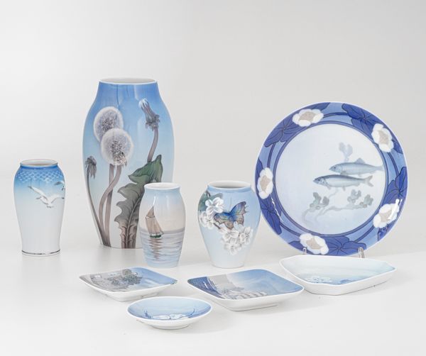 Lotto di porcellane.<BR>Danimarca, Manifattura Royal Copenhagen, XX secolo.  - Asta Maioliche, Porcellane e Vetri - Associazione Nazionale - Case d'Asta italiane