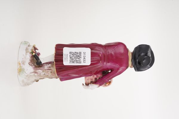 Figurina.<BR>Germania, Rudolstadt (Turingia), Manifattura Ernst Bohne Shne, primo terzo del XX secolo.  - Asta Maioliche, Porcellane e Vetri - Associazione Nazionale - Case d'Asta italiane