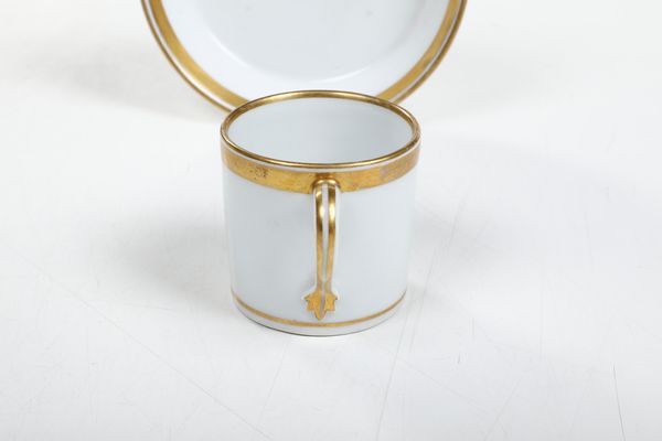 Tazza con piattino.<BR>Vienna, verso il 1850.  - Asta Maioliche, Porcellane e Vetri - Associazione Nazionale - Case d'Asta italiane