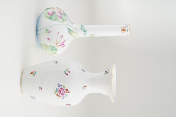 Due vasi.<BR>Ungheria, Manifattura Herend, XX secolo.  - Asta Maioliche, Porcellane e Vetri - Associazione Nazionale - Case d'Asta italiane