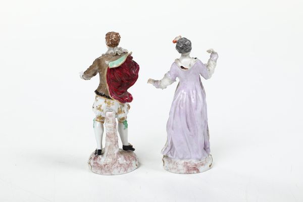 Coppia di figurine.<BR>Turingia, XX secolo.  - Asta Maioliche, Porcellane e Vetri - Associazione Nazionale - Case d'Asta italiane