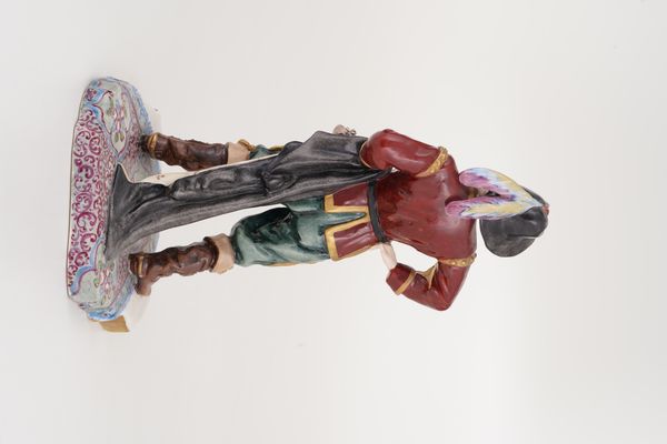 Figura di brigante, seconda met del XX secolo.  - Asta Maioliche, Porcellane e Vetri - Associazione Nazionale - Case d'Asta italiane