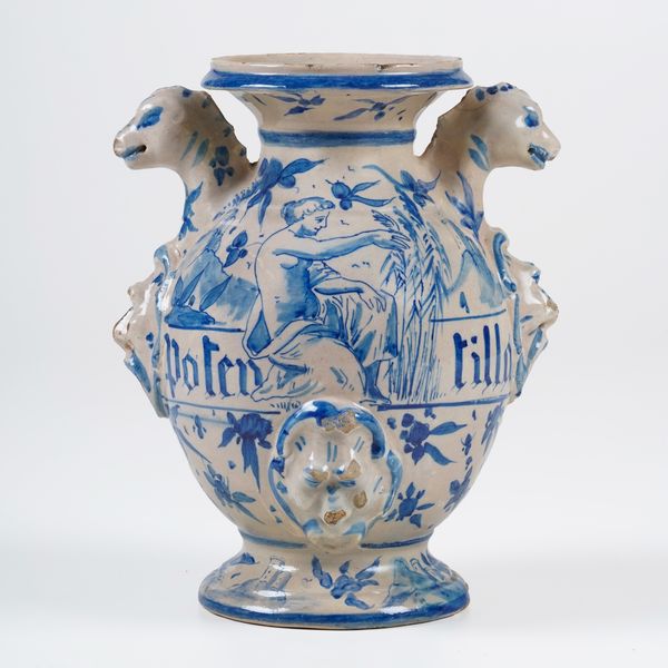 Vaso biansato. <BR>Probabilmente Liguria, XX secolo.  - Asta Maioliche, Porcellane e Vetri - Associazione Nazionale - Case d'Asta italiane