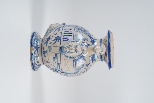 Vaso biansato. <BR>Probabilmente Liguria, XX secolo.  - Asta Maioliche, Porcellane e Vetri - Associazione Nazionale - Case d'Asta italiane