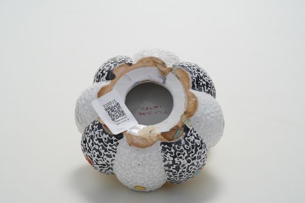 Posacenere.<BR>Deruta. Manifattura Serafino Volpi, 1928- inizio anni '70.  - Asta Maioliche, Porcellane e Vetri - Associazione Nazionale - Case d'Asta italiane