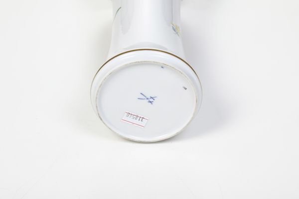 Vaso.<BR>Meissen, XX secolo.  - Asta Maioliche, Porcellane e Vetri - Associazione Nazionale - Case d'Asta italiane