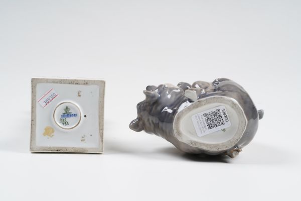 Due figurine.<BR>Danimarca, Manifattura Royal Copenhagen, XX secolo.  - Asta Maioliche, Porcellane e Vetri - Associazione Nazionale - Case d'Asta italiane