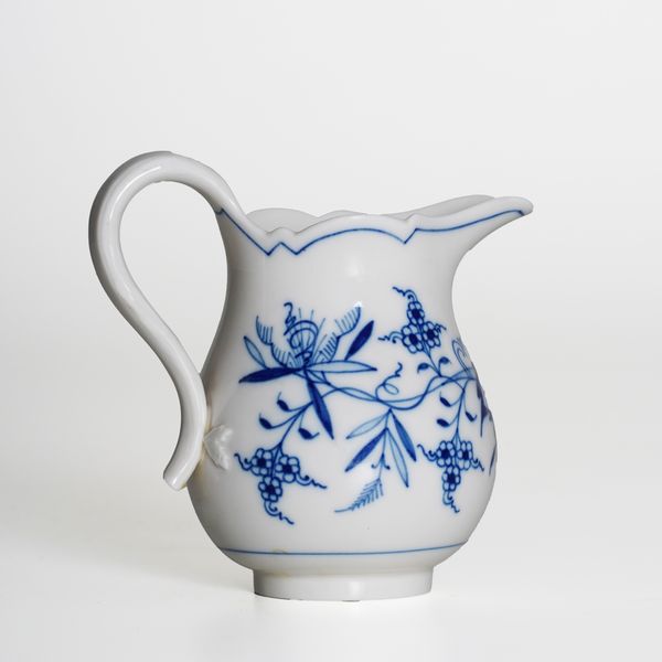 Lattiera.<BR>Meissen, XX secolo.  - Asta Maioliche, Porcellane e Vetri - Associazione Nazionale - Case d'Asta italiane