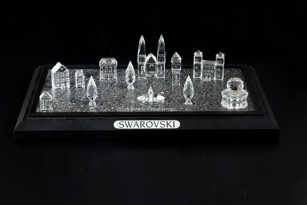 �La piccola citt��.<BR>Swarovski scs edizione annuale limitata 1993.  - Asta Maioliche, Porcellane e Vetri - Associazione Nazionale - Case d'Asta italiane