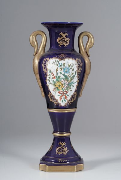 Vaso.<BR>Francia, XX secolo.  - Asta Maioliche, Porcellane e Vetri - Associazione Nazionale - Case d'Asta italiane