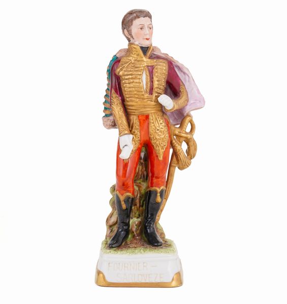 Figurina del generale Fournier-Sarlovze.<BR>Germania, Manifattura di Scheibe-Alsbach (Turingia), XX secolo.  - Asta Maioliche, Porcellane e Vetri - Associazione Nazionale - Case d'Asta italiane
