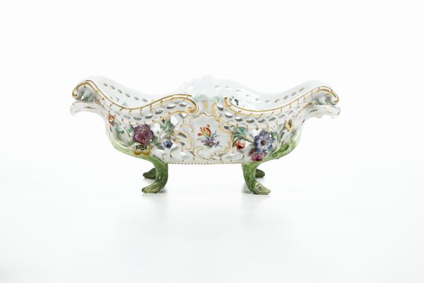 Cestino. <BR>Meissen, inizio del XX secolo.  - Asta Maioliche, Porcellane e Vetri - Associazione Nazionale - Case d'Asta italiane
