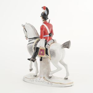 Figurina di soldato a cavallo.<BR>Germania, Turingia, Manifattura di Sitzendorf, XX secolo.  - Asta Maioliche, Porcellane e Vetri - Associazione Nazionale - Case d'Asta italiane