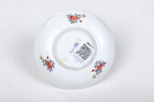 Tazza con piattino.<BR>Meissen, 1735-1740 circa.  - Asta Maioliche, Porcellane e Vetri - Associazione Nazionale - Case d'Asta italiane