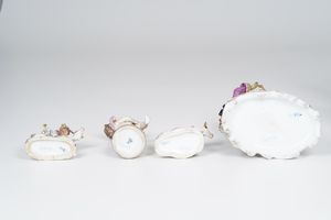 Dieci figurine.<BR>Manifatture diverse, XIX-XX secolo.<BR>  - Asta Maioliche, Porcellane e Vetri - Associazione Nazionale - Case d'Asta italiane