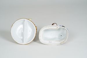 Due figure in porcellana, XIX e XX secolo.  - Asta Maioliche, Porcellane e Vetri - Associazione Nazionale - Case d'Asta italiane