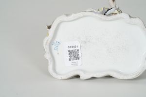 Gruppo con coppia di musicanti.<BR>Probabilmente Doccia, Manifattura Richard Ginori, XX secolo.  - Asta Maioliche, Porcellane e Vetri - Associazione Nazionale - Case d'Asta italiane