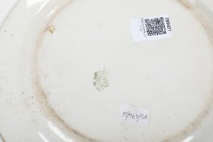 Piatto.<BR>Milano, Societ Ceramica Richard, fine del XIX secolo.  - Asta Maioliche, Porcellane e Vetri - Associazione Nazionale - Case d'Asta italiane