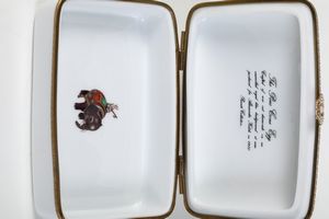 Scatola Faberg.<BR>Francia, Limoges, XX secolo.  - Asta Maioliche, Porcellane e Vetri - Associazione Nazionale - Case d'Asta italiane