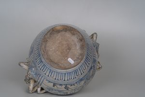 Vaso biansato. <BR>Liguria (?), inizio del XX secolo.  - Asta Maioliche, Porcellane e Vetri - Associazione Nazionale - Case d'Asta italiane