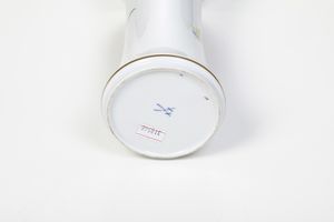 Vaso.<BR>Meissen, XX secolo.  - Asta Maioliche, Porcellane e Vetri - Associazione Nazionale - Case d'Asta italiane