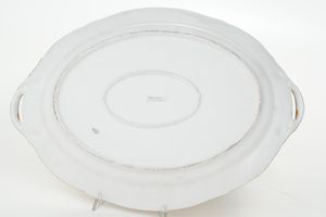 Zuppiera con prsentoir.<BR>Svizzera, Manifattura di Langenthal, inizi del XX secolo.  - Asta Maioliche, Porcellane e Vetri - Associazione Nazionale - Case d'Asta italiane