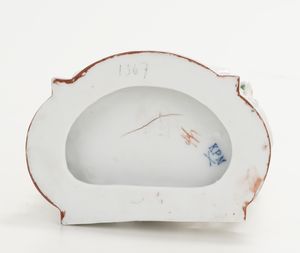 Gruppo.<BR>Germania, Manifattura di Scheibe-Alsbach, prima met del XX secolo.  - Asta Maioliche, Porcellane e Vetri - Associazione Nazionale - Case d'Asta italiane