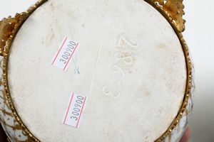 Due scatole, inizi del XX secolo.  - Asta Maioliche, Porcellane e Vetri - Associazione Nazionale - Case d'Asta italiane