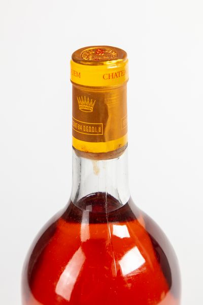 FRANCIA : Chateau d'Yquem (MG)  - Asta Timeless Treasures / Due secoli di vini leggendari - Associazione Nazionale - Case d'Asta italiane