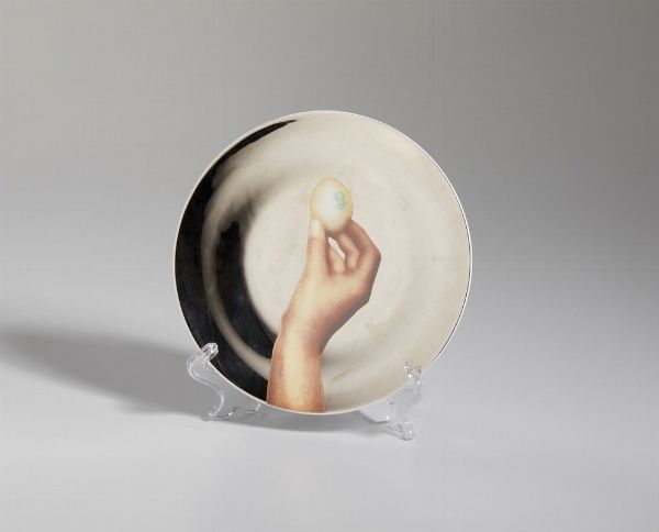 PISTOLETTO MICHELANGELO (n. 1933) : PIATTO DECORATIVO IN CERAMICA  - Asta Asta 499 | ARTE MODERNA E CONTEMPORANEA Virtuale - Associazione Nazionale - Case d'Asta italiane