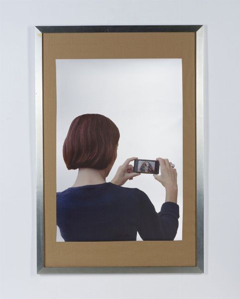PISTOLETTO MICHELANGELO (n. 1933) : DONNA CHE FOTOGRAFA LA VENERE DEGLI STRACCI  - Asta Asta 499 | ARTE MODERNA E CONTEMPORANEA Virtuale - Associazione Nazionale - Case d'Asta italiane