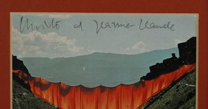 CHRISTO' (n. 1935) & JEANNE-CLAUDE (1935 - 2009) : VALLEY CURTAIN, COLORADO  - Asta Asta 499 | ARTE MODERNA E CONTEMPORANEA Virtuale - Associazione Nazionale - Case d'Asta italiane