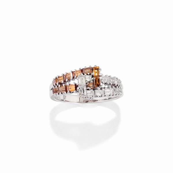 Anello con diamanti gialli  - Asta Gioielli - Associazione Nazionale - Case d'Asta italiane