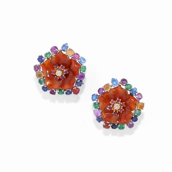 Bracciale e coppia di orecchini  - Asta Gioielli - Associazione Nazionale - Case d'Asta italiane