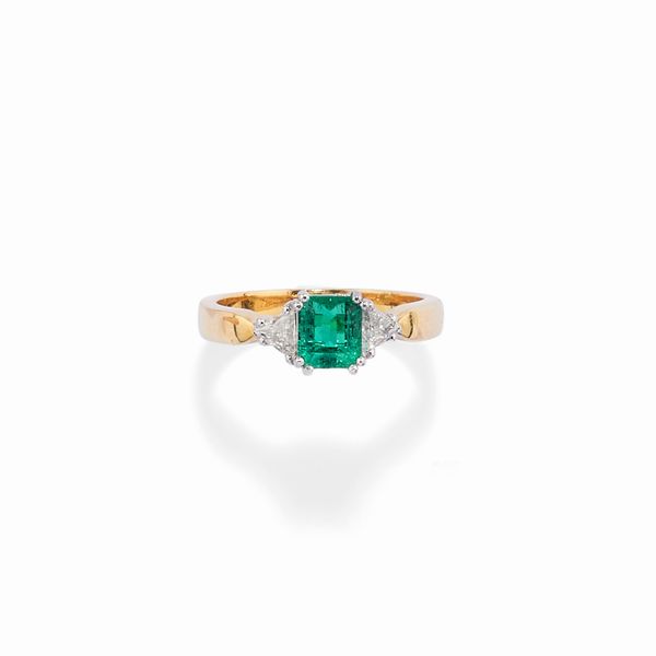 Anello con smeraldo  - Asta Gioielli - Associazione Nazionale - Case d'Asta italiane